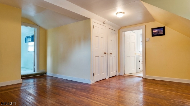 45 Brook St Property Photo 22