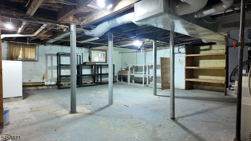 45 Brook St Property Photo 27