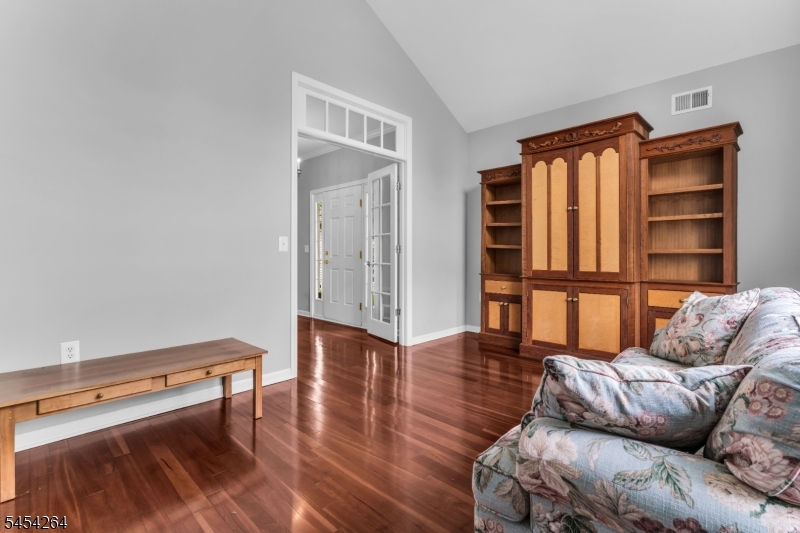 29 Constitution Way Property Photo 6