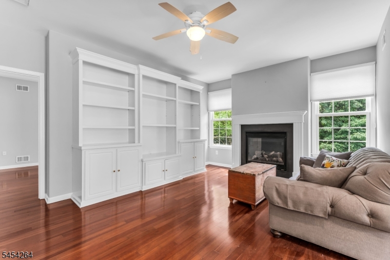 29 Constitution Way Property Photo 15
