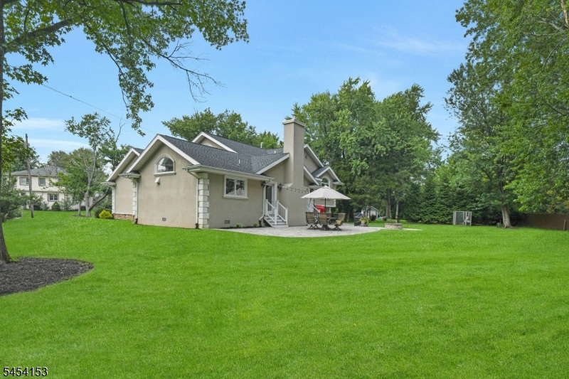 1253 Maple Hill Rd Property Photo 35
