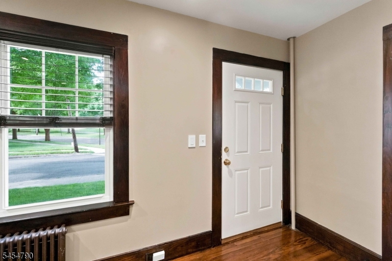 25 Rosedale Ave Property Photo 7