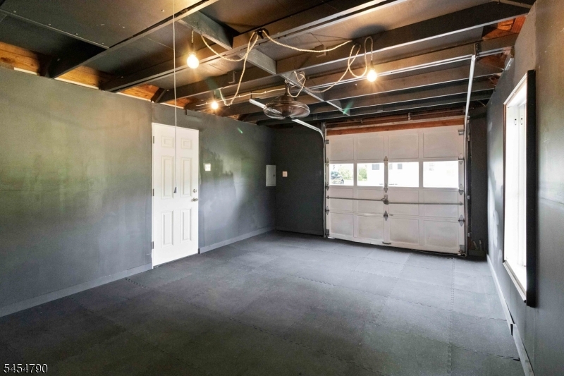 25 Rosedale Ave Property Photo 33
