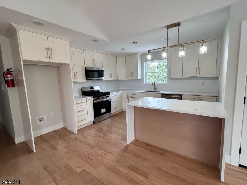 25 Brookside Ave 2 Property Photo 3