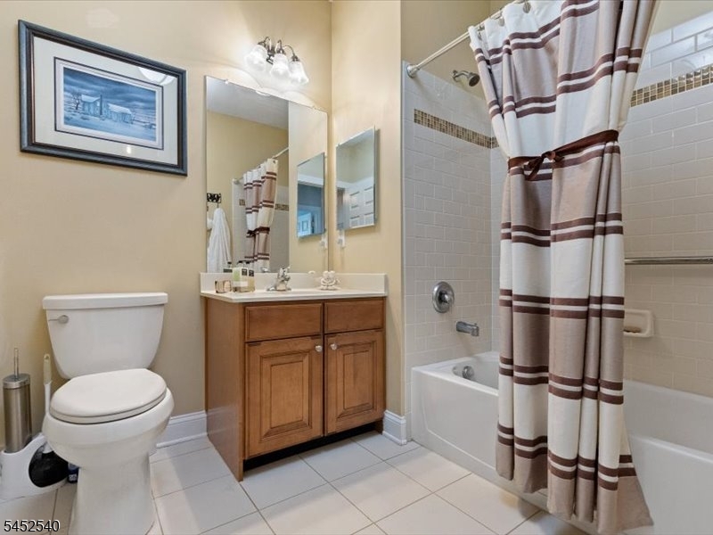 461 Victoria Drive Property Photo 17