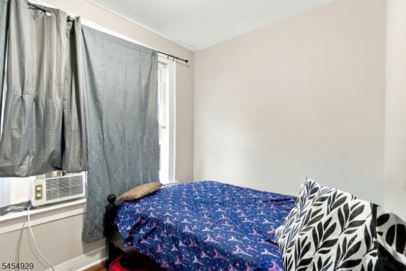 283 Smith St Property Photo 11