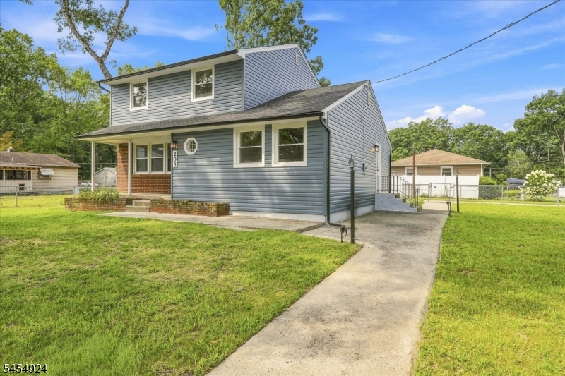 203 Arrabella Ave Property Photo 1