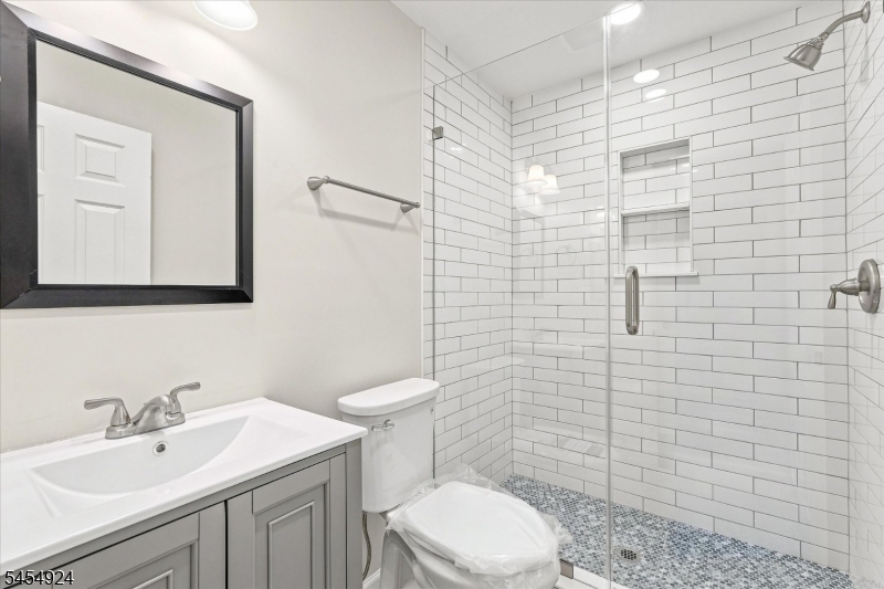 203 Arrabella Ave Property Photo 33