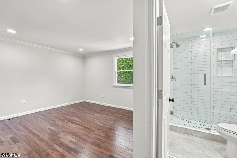 203 Arrabella Ave Property Photo 40