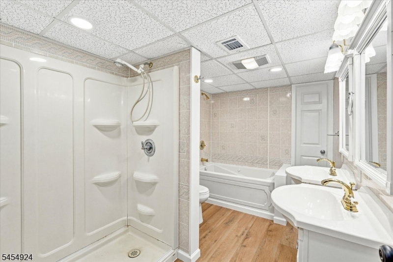 203 Arrabella Ave Property Photo 48
