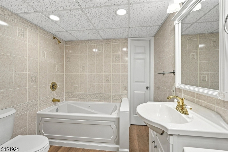 203 Arrabella Ave Property Photo 49