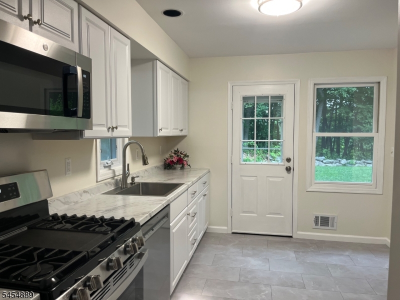 150 Saddleback Ct Property Photo 1