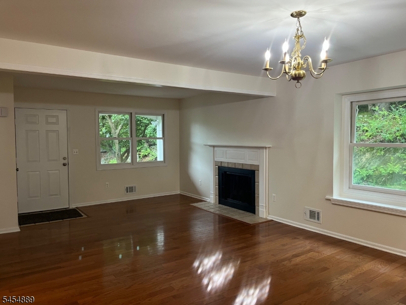 150 Saddleback Ct Property Photo 5