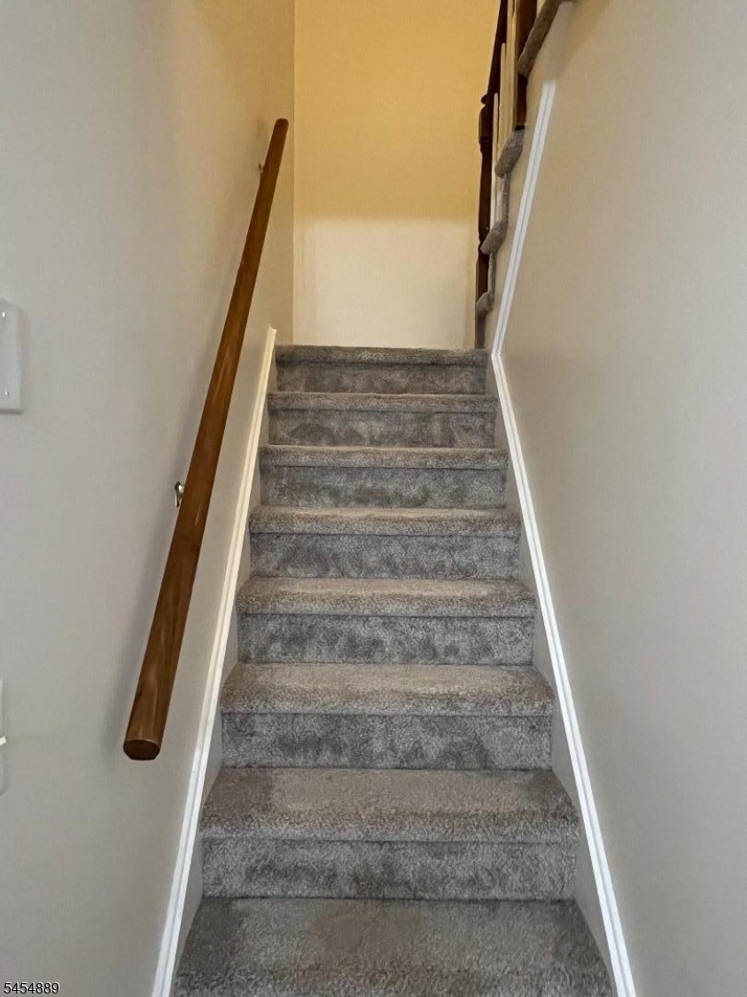 150 Saddleback Ct Property Photo 8