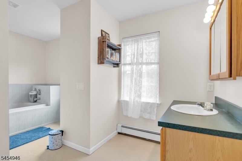 261 Germantown Rd Property Photo 24