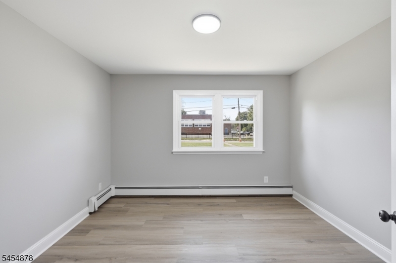 41 Baker St Property Photo 11
