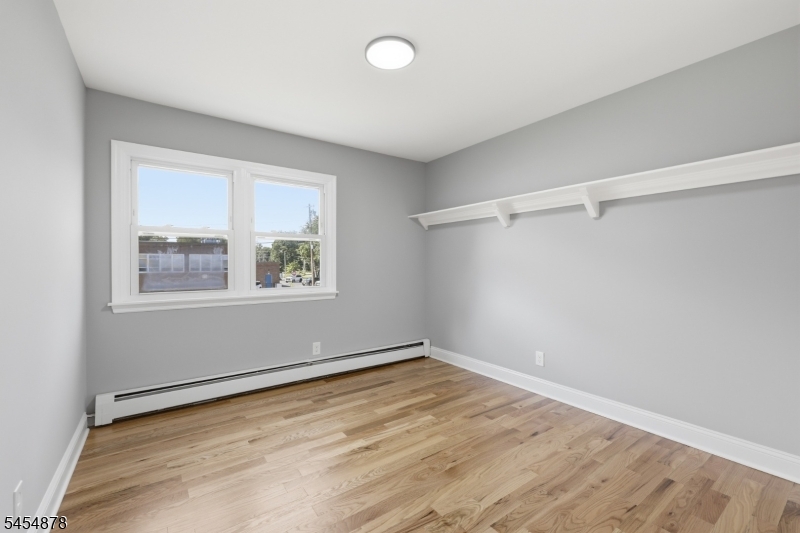 41 Baker St Property Photo 24
