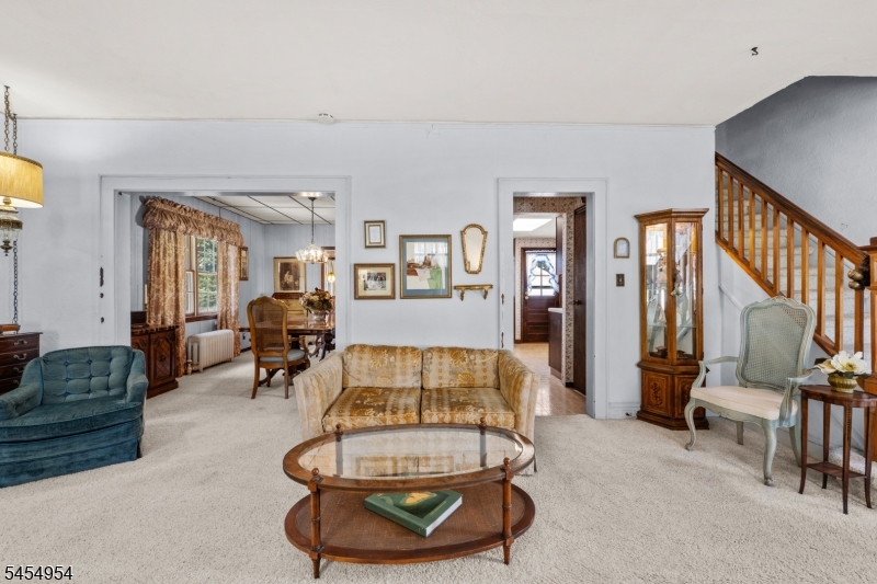 20 Woodside Ter Property Photo 3