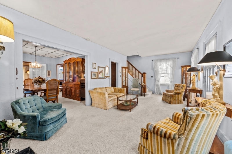 20 Woodside Ter Property Photo 7