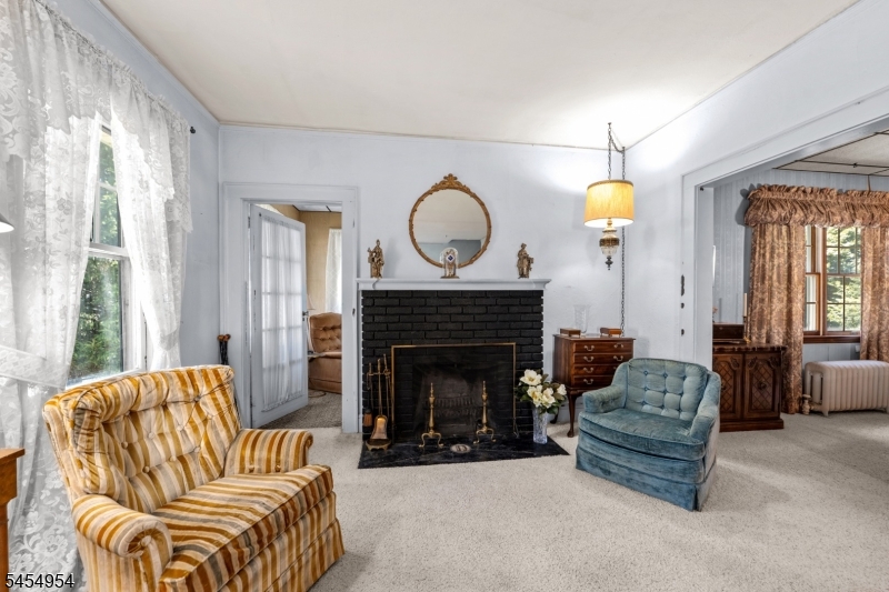 20 Woodside Ter Property Photo 8
