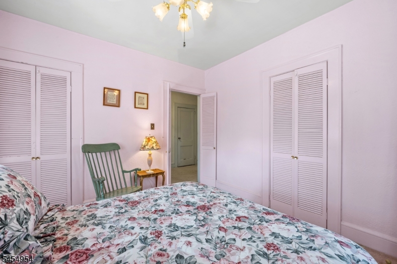 20 Woodside Ter Property Photo 27