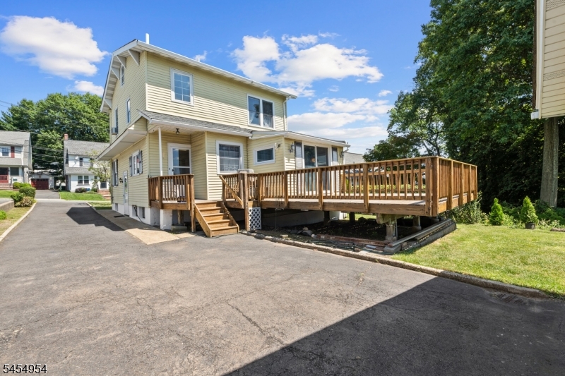 20 Woodside Ter Property Photo 36