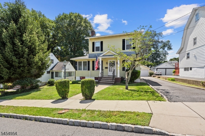 20 Woodside Ter Property Photo 40