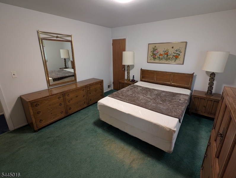 116 Stonehenge Ter Property Photo 12