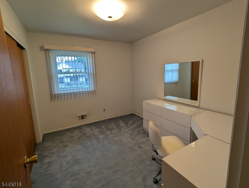 116 Stonehenge Ter Property Photo 14
