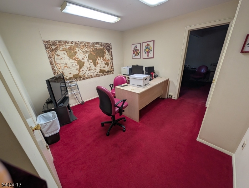 116 Stonehenge Ter Property Photo 17