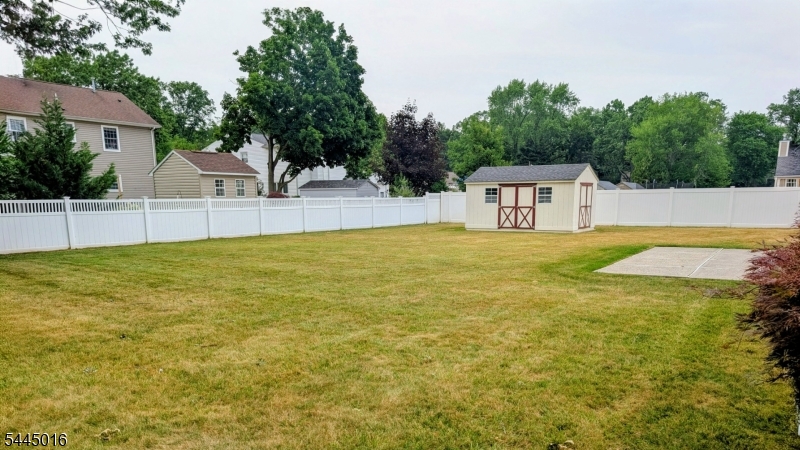 116 Stonehenge Ter Property Photo 21