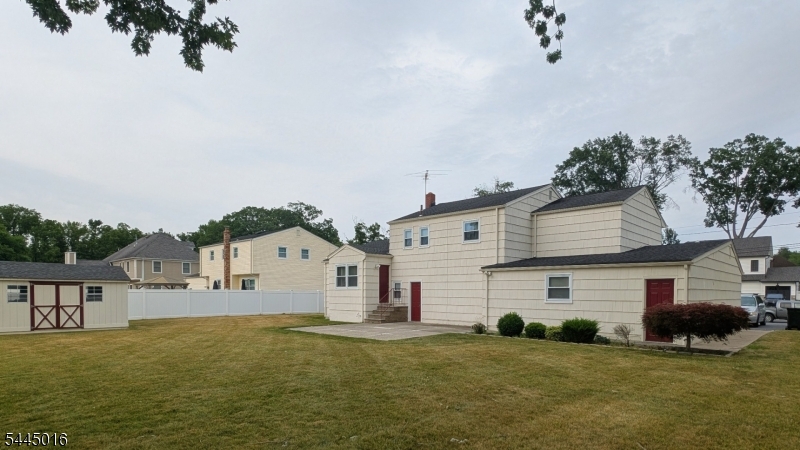 116 Stonehenge Ter Property Photo 24