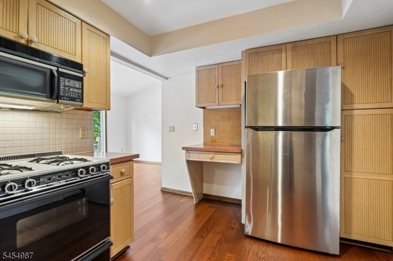 530 E Passaic Ave Property Photo 12