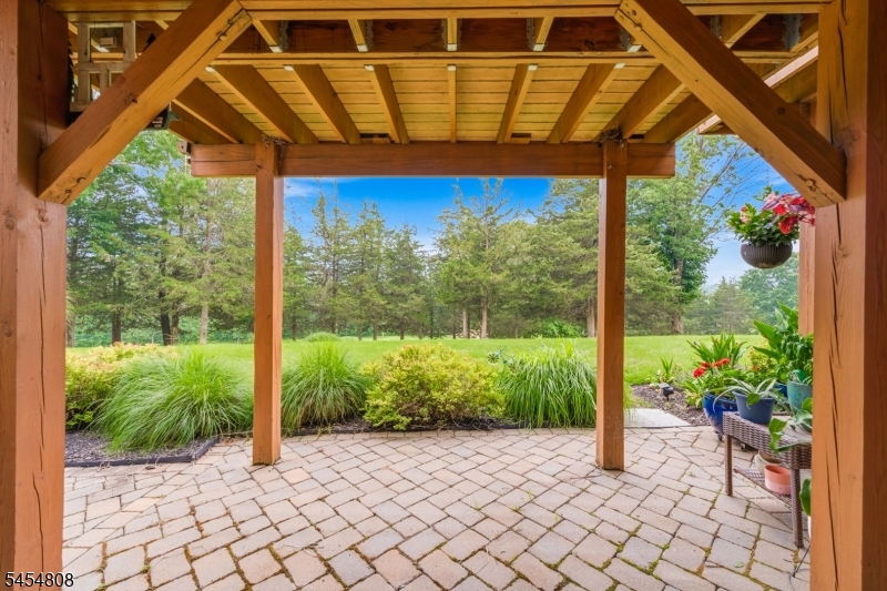 56 Briar Ct Property Photo 35