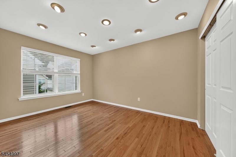 4 Springholm Drive Property Photo 11