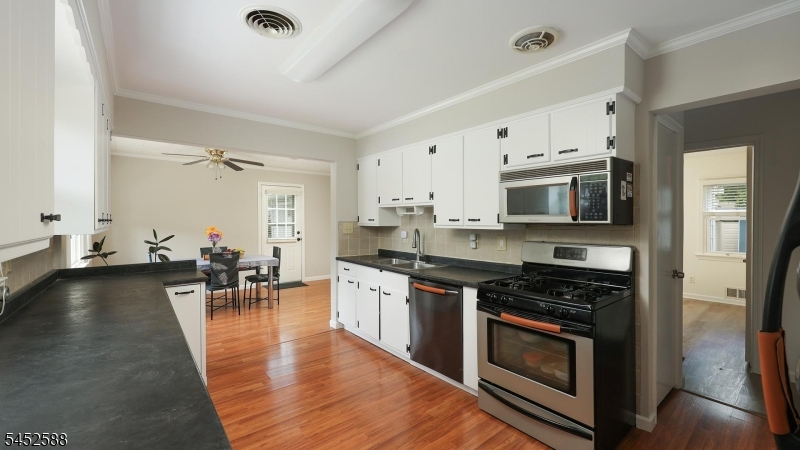 26 Lynn Ave Property Photo 1