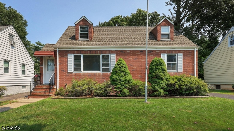 13 Macarthur Ave Property Photo 1