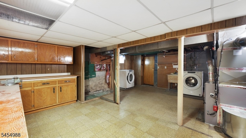 13 Macarthur Ave Property Photo 22