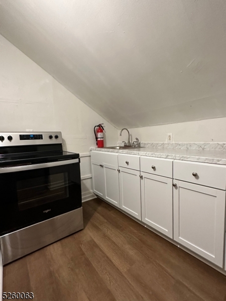 14 W Main St Apt B Property Photo 10