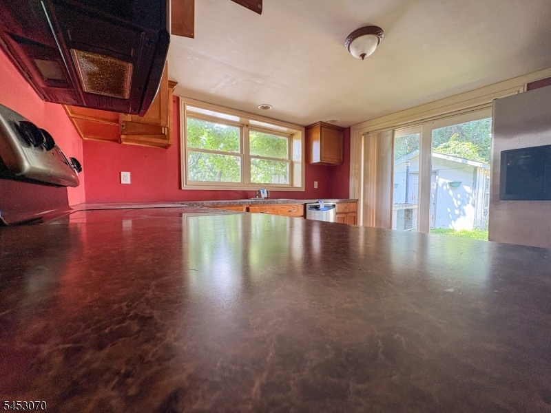 101 Winding Hill Rd Property Photo 13