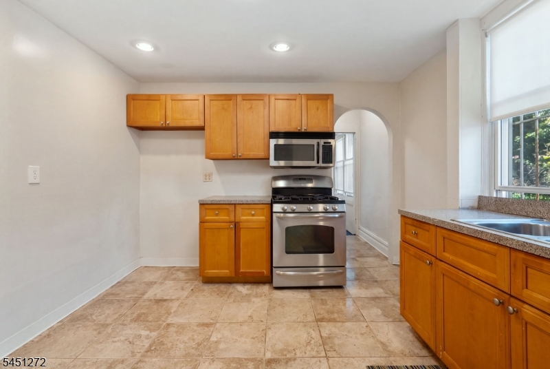 14 Scheerer Ave Property Photo 5