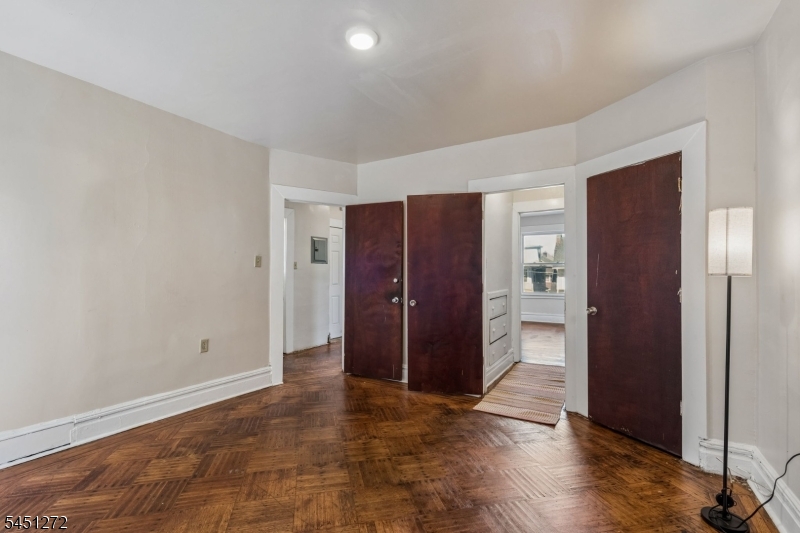 14 Scheerer Ave Property Photo 28