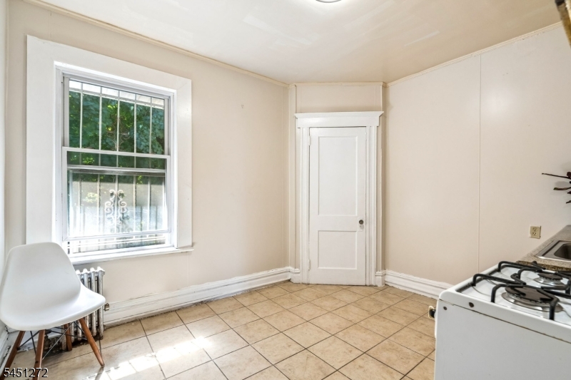 14 Scheerer Ave Property Photo 29