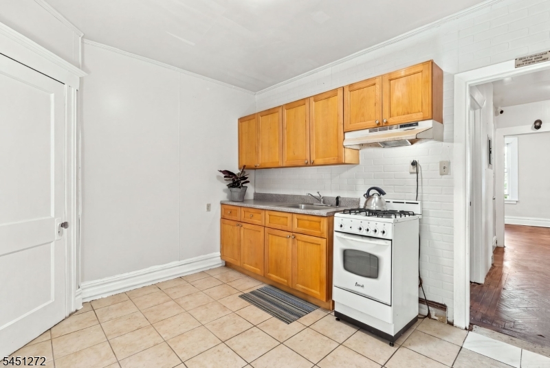14 Scheerer Ave Property Photo 31