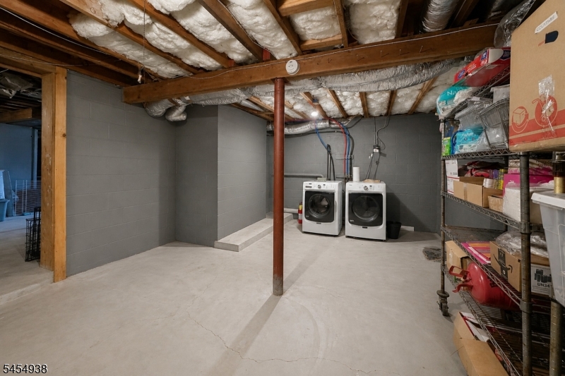 103 W Lake Shore Dr Property Photo 35