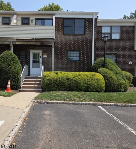 2803 Kent Pl Property Photo 1