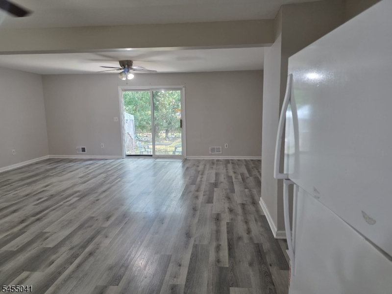 2803 Kent Pl Property Photo 8