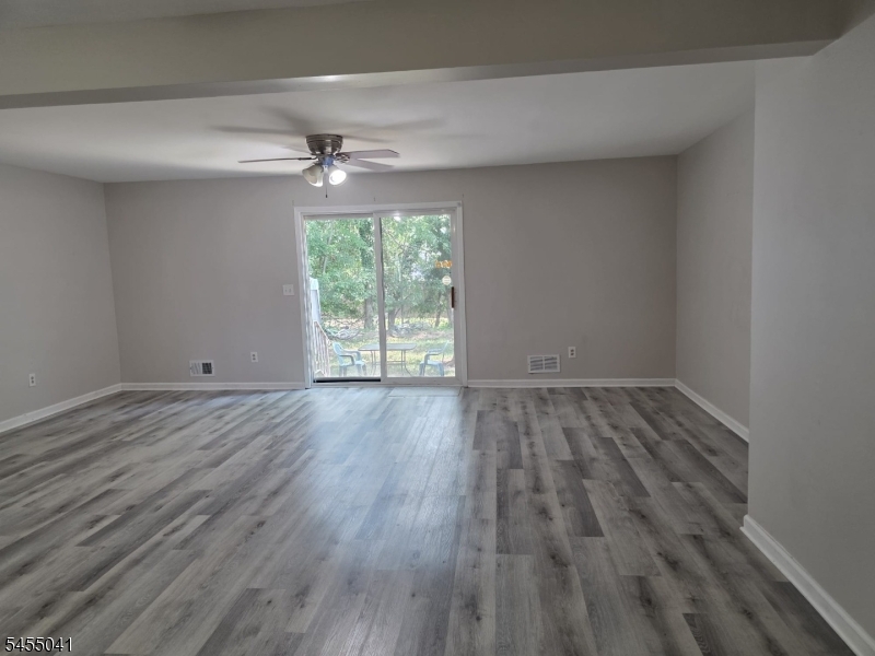 2803 Kent Pl Property Photo 9