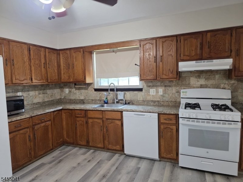 2803 Kent Pl Property Photo 19