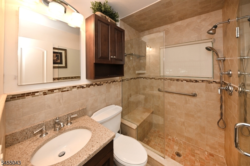 393 Gregory Rd Property Photo 16